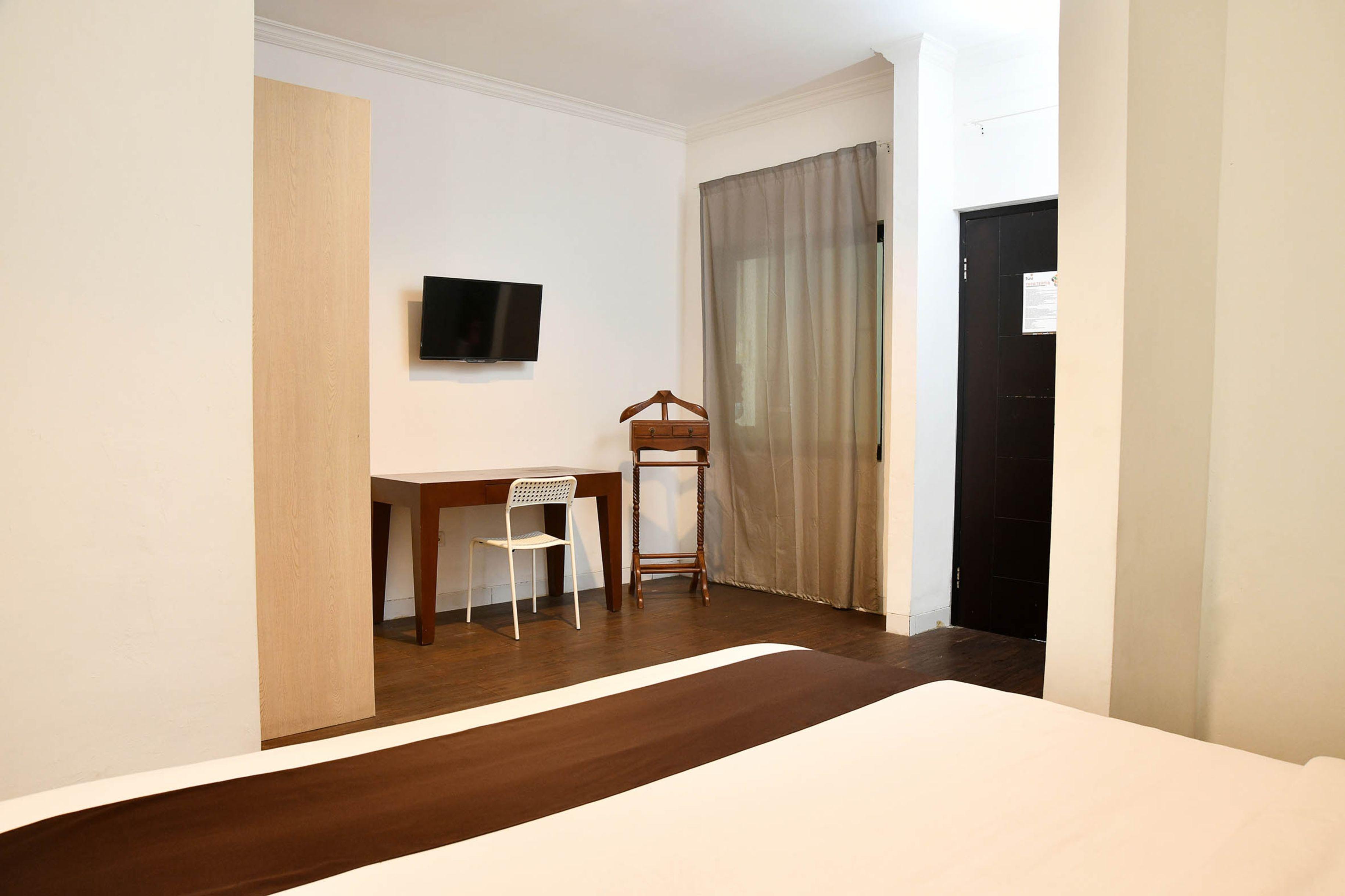 ทูจู อาบูเซริน ชาเรียะห์ Hotel จาการ์ตา ภายนอก รูปภาพ