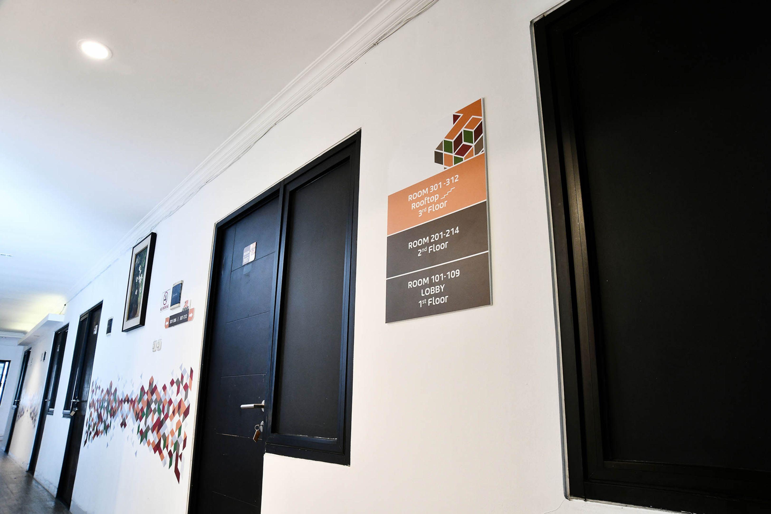 ทูจู อาบูเซริน ชาเรียะห์ Hotel จาการ์ตา ภายนอก รูปภาพ