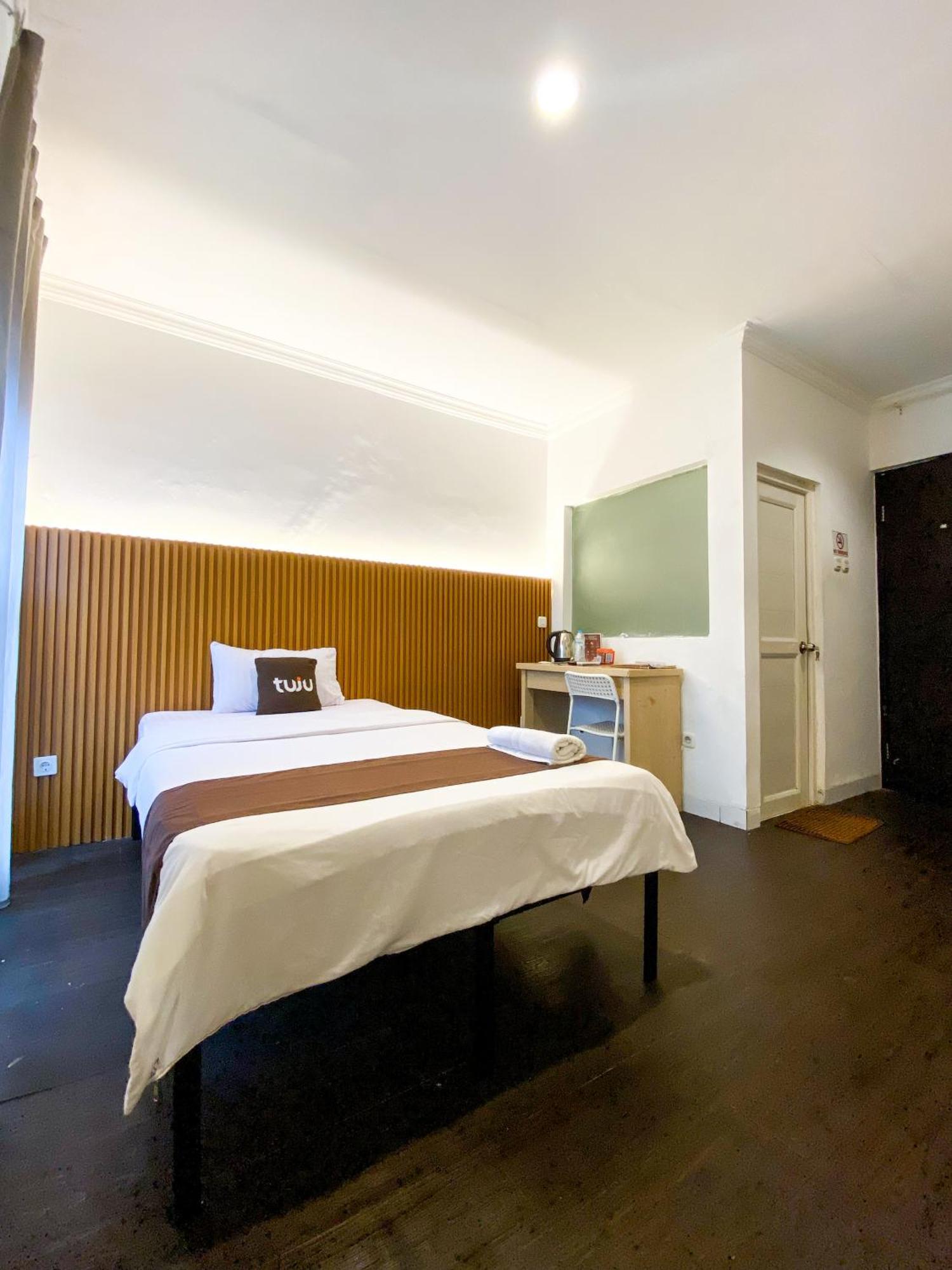 ทูจู อาบูเซริน ชาเรียะห์ Hotel จาการ์ตา ภายนอก รูปภาพ